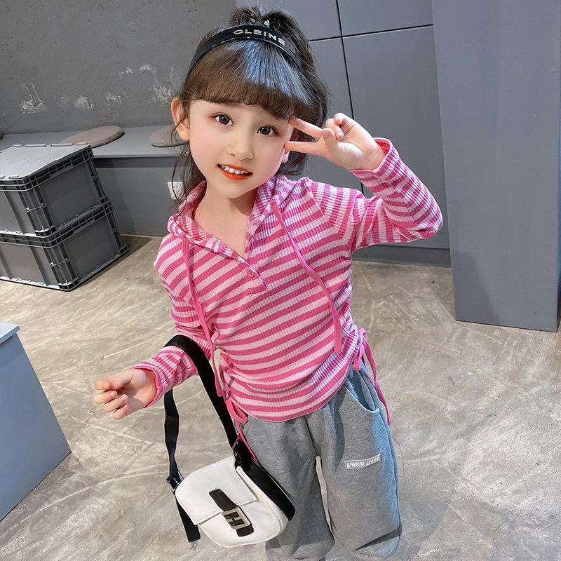 儿童春秋条纹运动卫衣宝宝时髦童装2023春装新款洋气女童长袖上衣