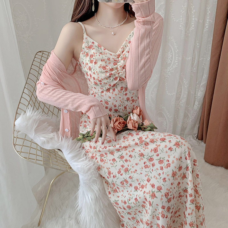 哺乳连衣裙套装夏季产后期外出时尚温柔淑女吊带碎花裙.辣妈喂奶