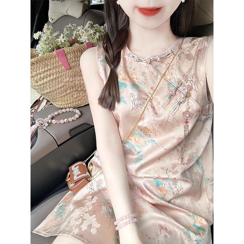 潮牌新中式国风盘扣缎面无袖连衣裙女2024夏修身显瘦气质a字短裙