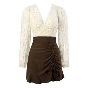 泳装 钢托短袖 遮肚连体裙式 微胖女孩显瘦泳衣泡问去拼色高级感大码