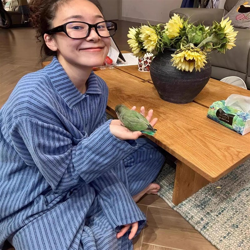 ins韩版条纹德绒睡衣女款秋冬季加绒加厚大码长袖长裤家居服套装