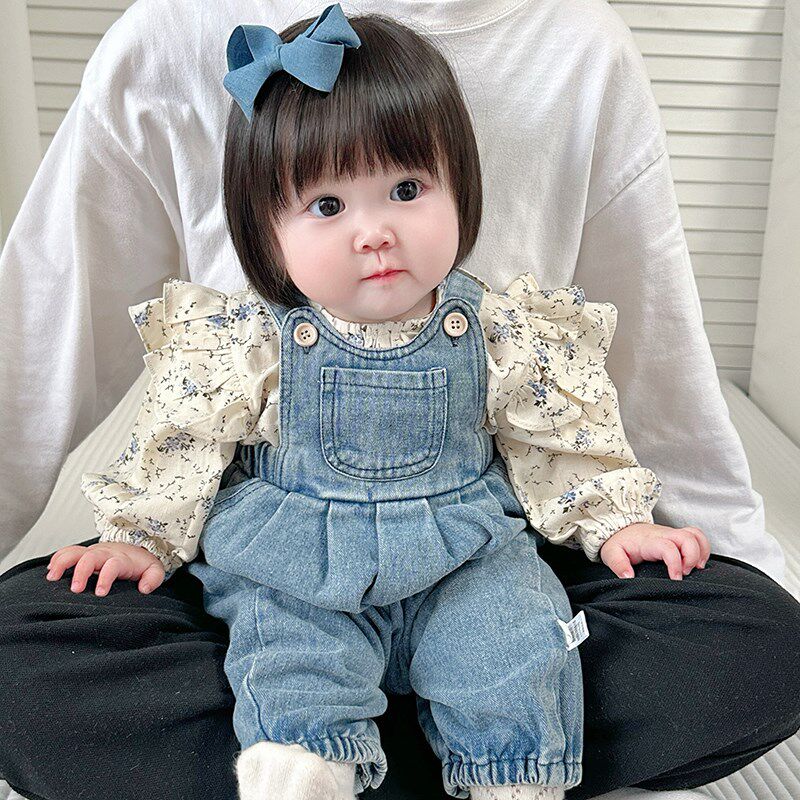 婴儿春装牛仔背带裤两件套女宝宝秋季韩版碎花套装洋气外出连体衣