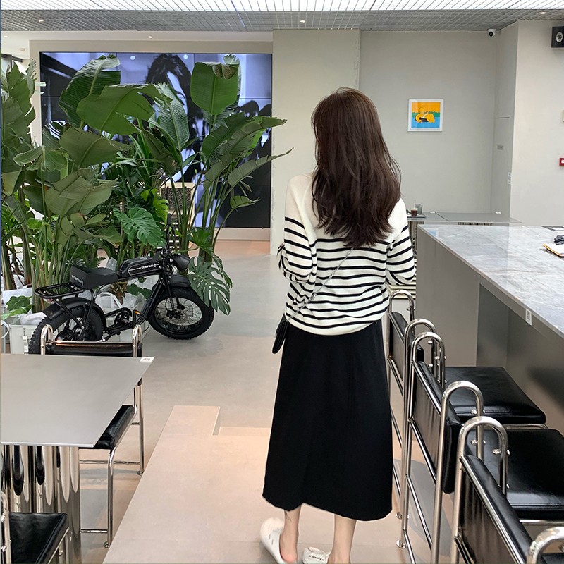 孕妇装半身裙春秋外穿宽松显瘦针织裙子黑色可调节中长款伞裙秋冬