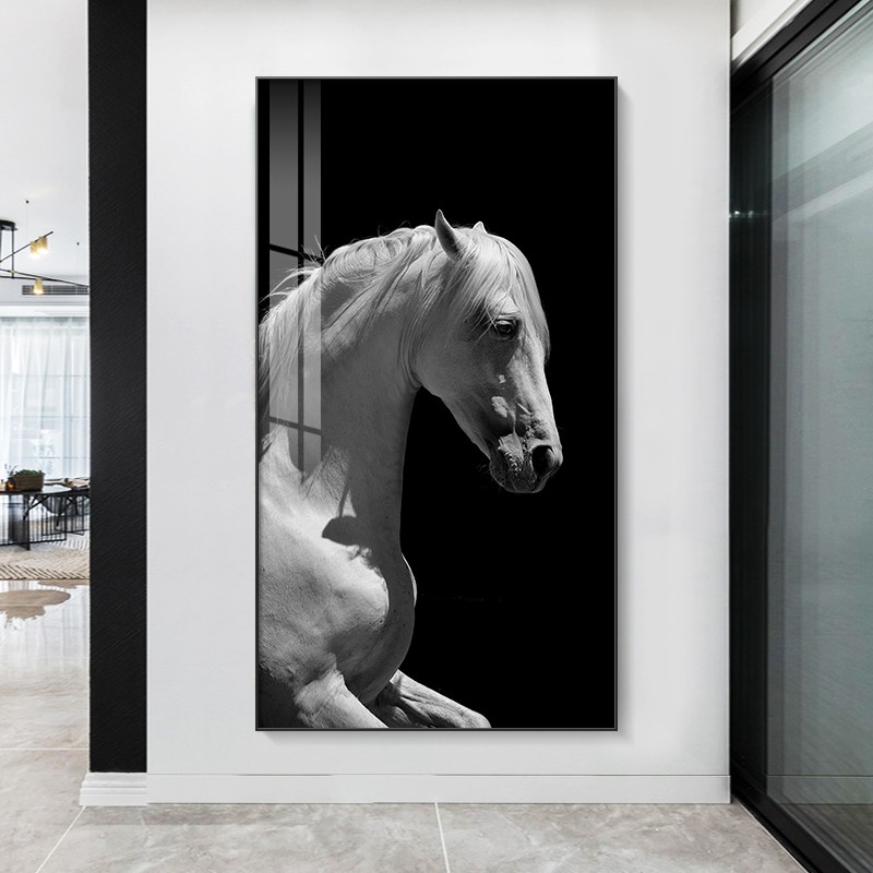 玄关装饰画白马骏马动物寓意好走廊竖版马到成功现代有框黑白挂画图片