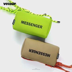 日系斜挎包男吐司包女学生单肩包小众休闲黑色运动包通勤枕头背包