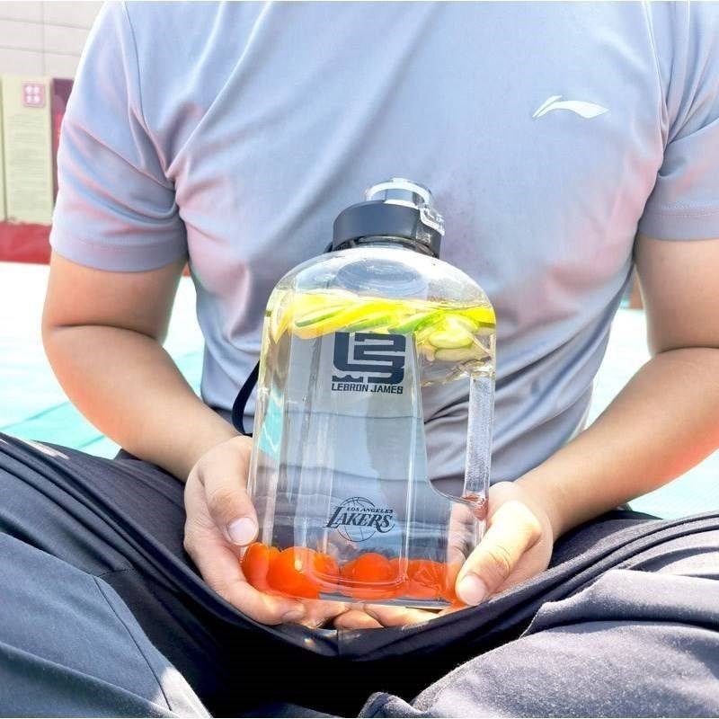 球星吨吨桶提绳塑料健身水壶大容量水杯J运动R杯大号户外吨吨杯