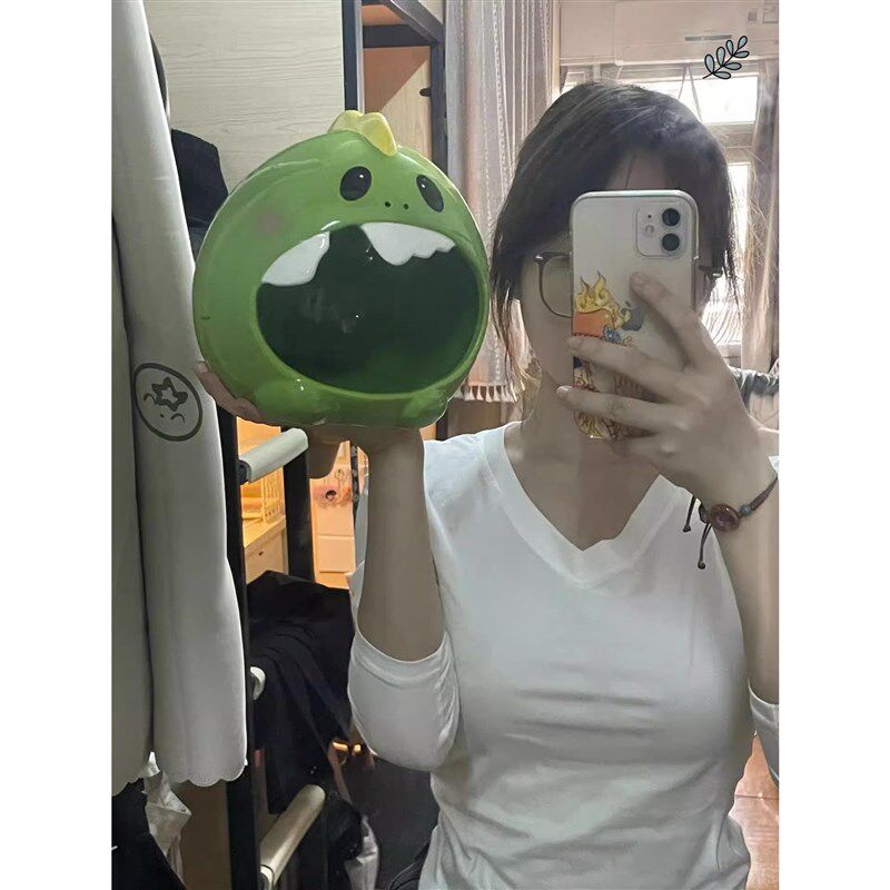 宠物避暑用品仓鼠绿怪兽陶瓷窝刺猬松鼠窝龙猫夏天陶瓷窝乘凉舒适