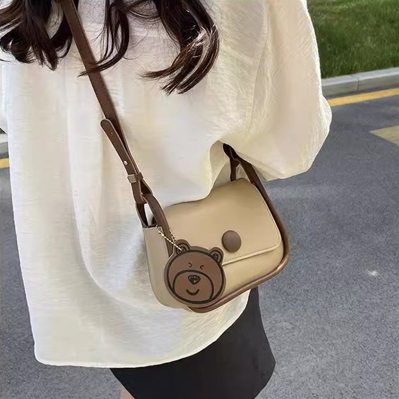 高品质~流行小众设计质感迷你马鞍包女秋冬新款洋气百搭斜跨小包