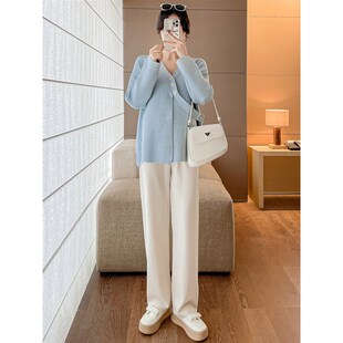 孕妇套装秋冬时尚洋派时髦2023新款宽松V领针织毛衣裤子两件套女