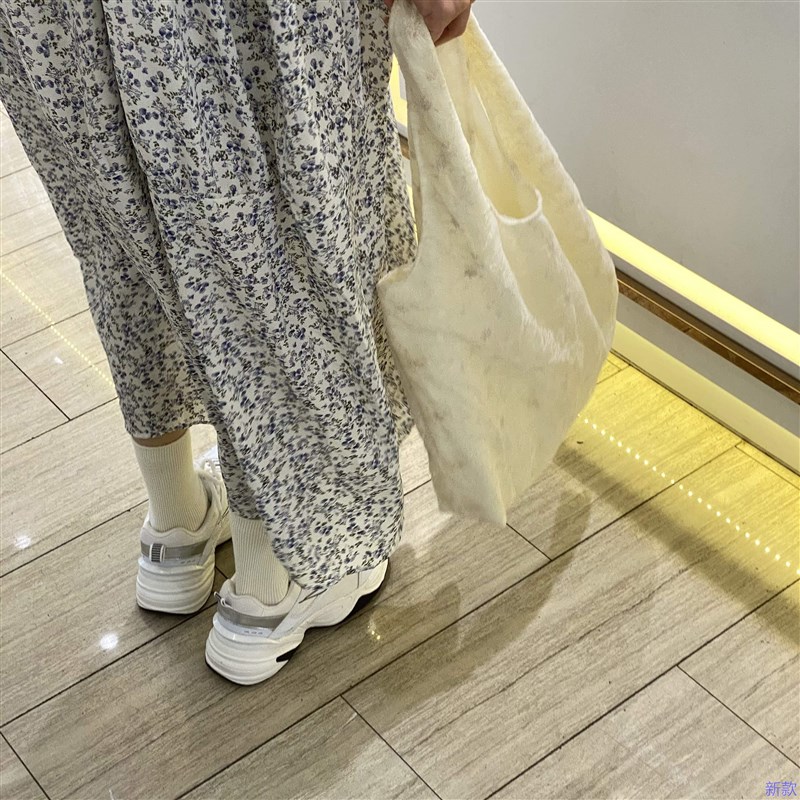 唐糖包袋/韩系温柔~花朵米色蕾丝风单肩包简约百搭女生包包仙新款