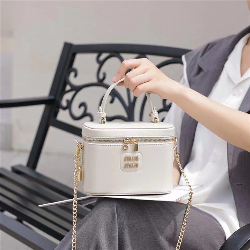 2024夏季新款手提小桶包韩版网红新款女包百搭今年流行斜挎小包潮,箱包皮具/热销女包/男包,水桶包,淘宝优惠券,粉丝福利购,淘宝优惠卷