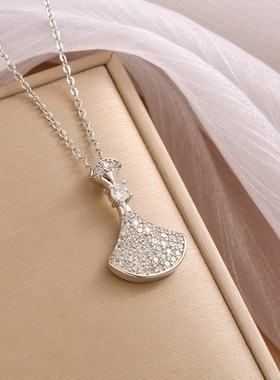 新款豪华镶钻小裙k子点钻钛钢项链女网红爱心项链时尚气质