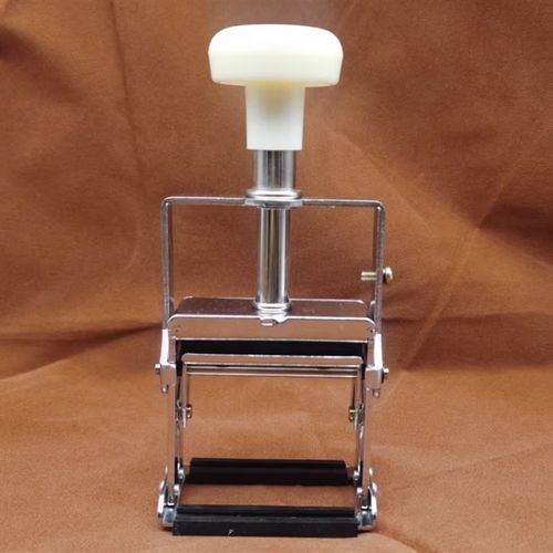 金属打码机  大号组合打码机  数字 英文 字母编码机 速干擦不掉