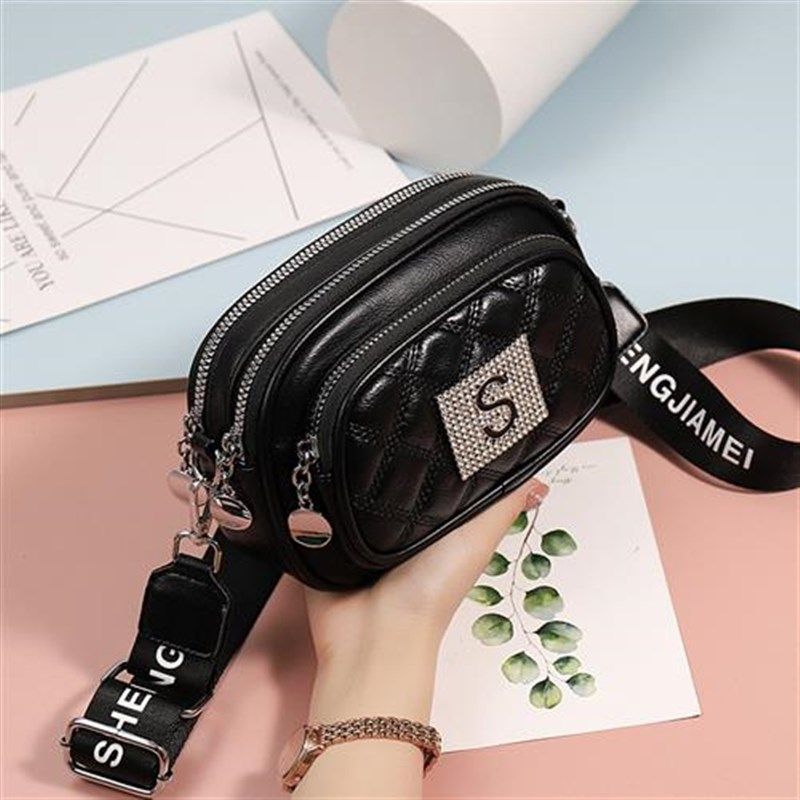 小包包女士2024新款潮高级感时尚宽肩带休闲小圆包包包斜挎腰包女