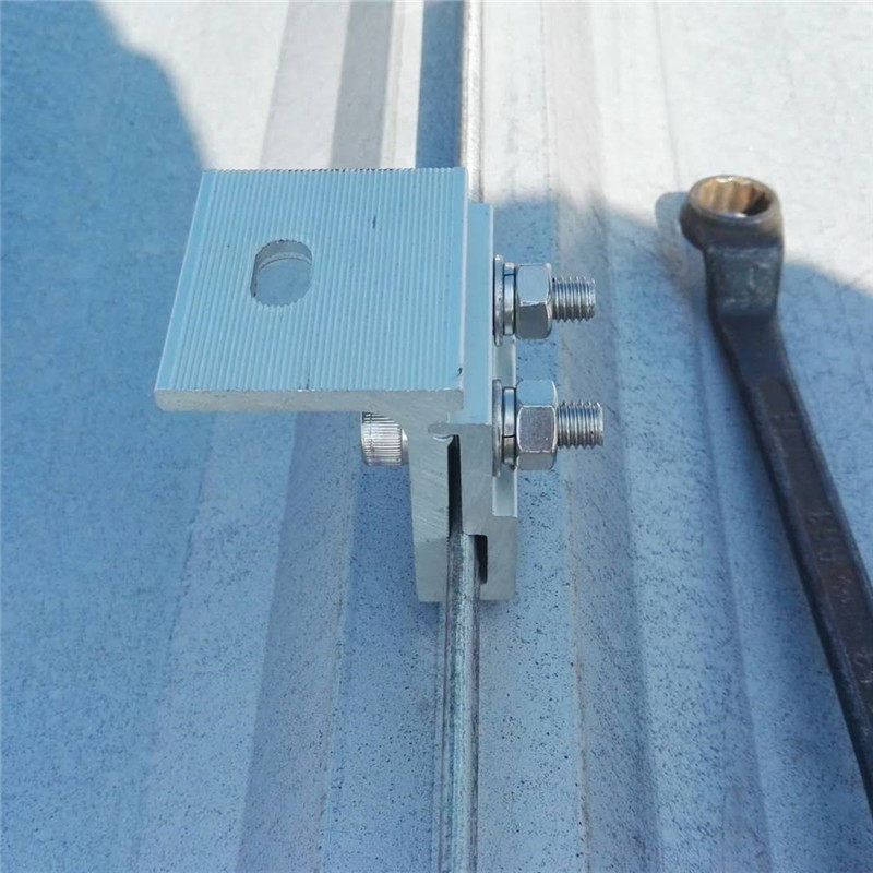 推荐470彩钢瓦夹具光伏支架mr24巴特勒镀锌板屋面防风夹具铝合金