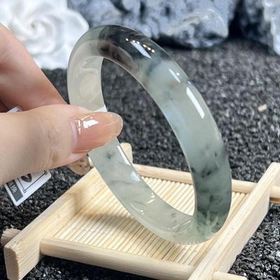 现货冰乌鸡玉手镯年轻p款翡翠冰种墨色飘花玉镯子缅甸老坑圆条玉