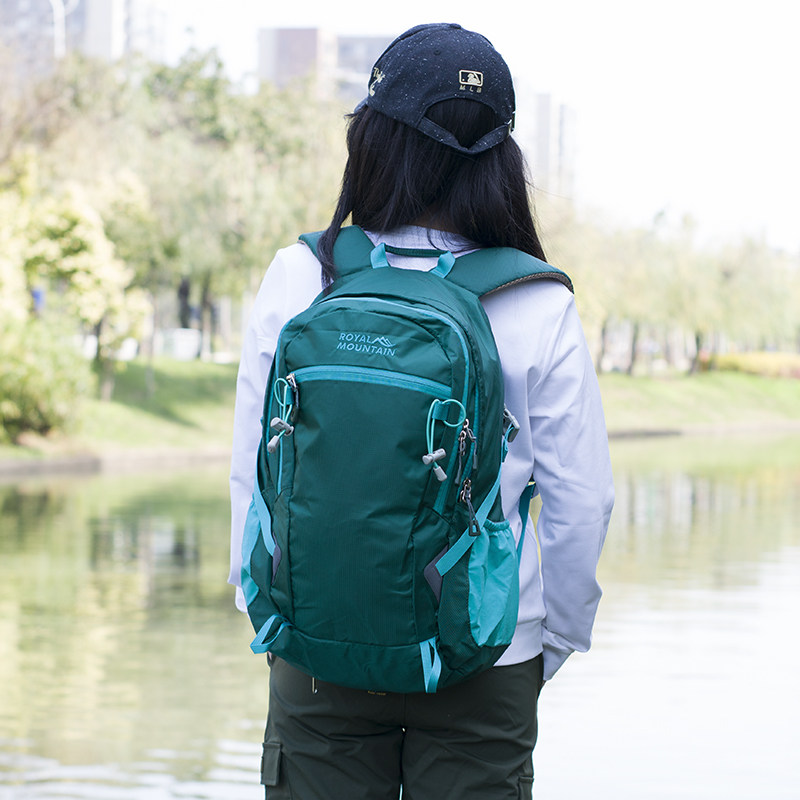 户外小背包女双肩旅游轻便登山包2023时尚防水徒步旅行双肩包20升