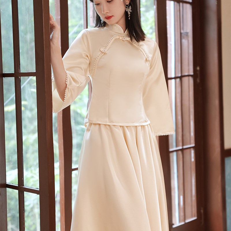 香槟色伴娘服女中式2021新款秋季中国风婚礼姐妹U服伴娘团平时可