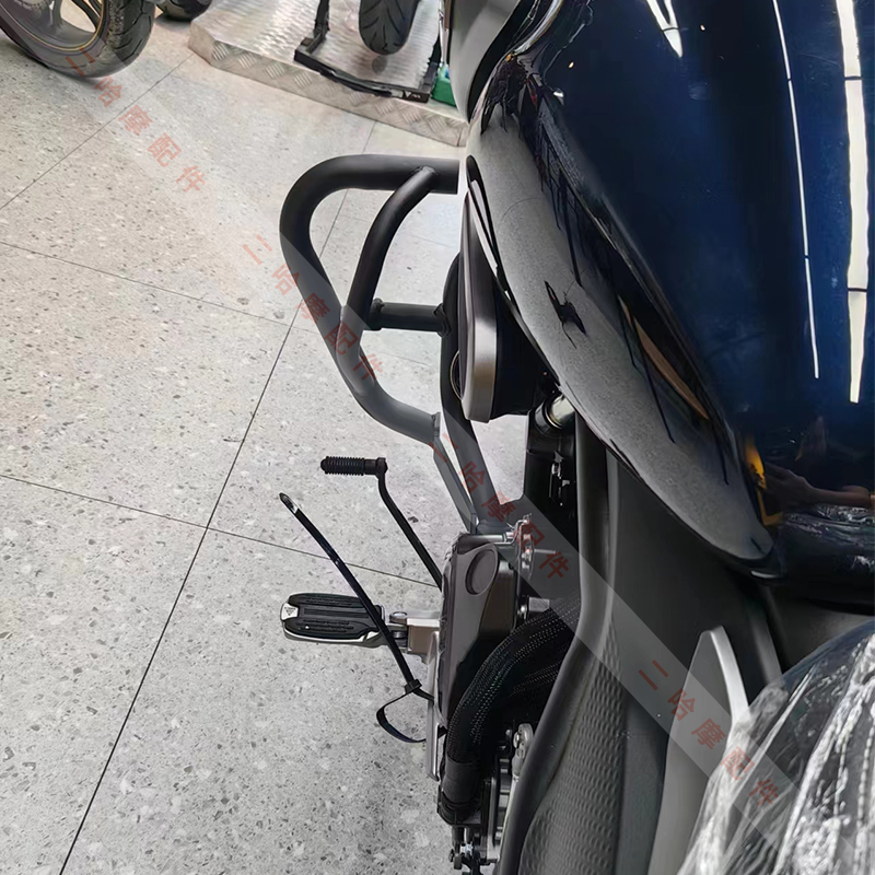 适用无极CU525护杠保险杆折叠靠背皮革快拆边包后靠垫尾架改装件