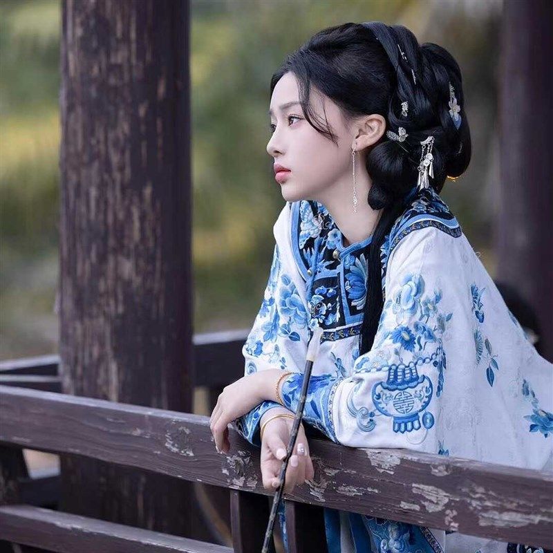 清汉女徽商女新中式国风晋商少奶奶青花瓷亲子装平遥摄影母女儿童