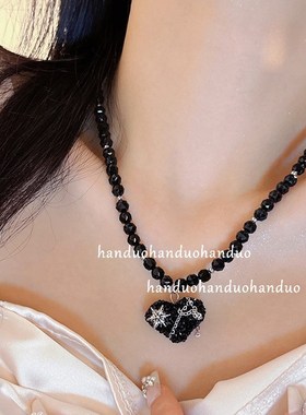 新款爱心黑色水晶项链女暗黑系小众个性短款珍珠颈链潮轻奢高级感