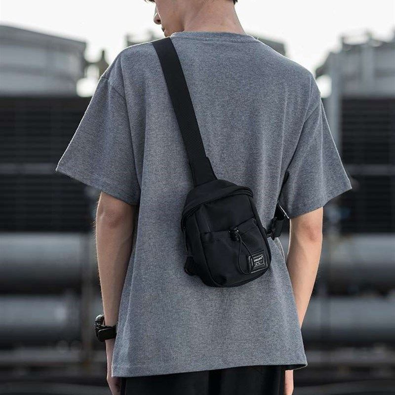 新款胸包男士包包斜挎包休闲小包日系工装小挎包单肩包轻便秋,箱包皮具/热销女包/男包,男士包袋,淘宝优惠券,粉丝福利购,淘宝优惠卷