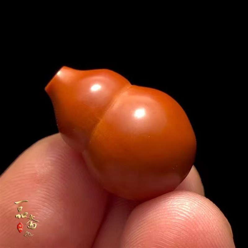 现货橄榄核三通葫芦核雕佛头正圆珠雕刻手L串脖挂配饰单籽挂件文