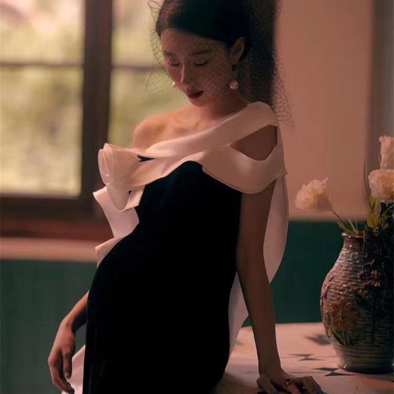 孕妇拍照服装影楼主题新款法式复古赫本风抹胸长裙孕妈咪写真礼服
