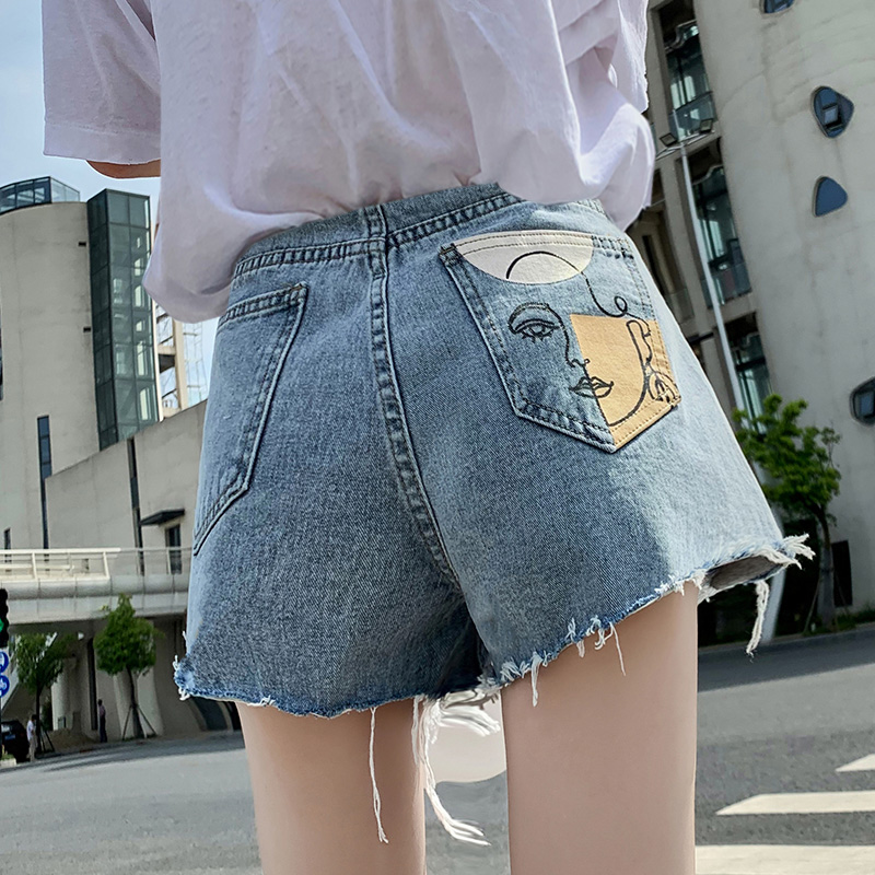 孕妇牛仔短裤夏季外穿宽松薄款休闲裤子女夏装新款时尚托腹打底裤