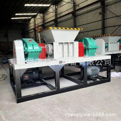 自动进料木墩建筑模板粉碎机 家具木板打碎机 移动型树根破碎机