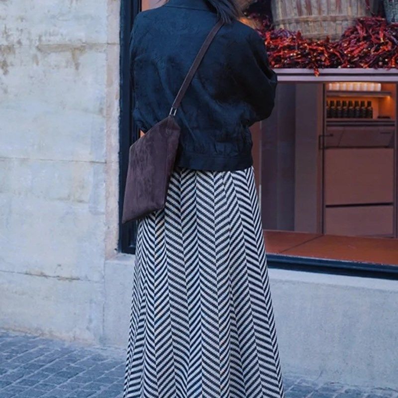 百搭斜挎包女2024新款包包单肩包女大容量通勤包设计感小众夏天