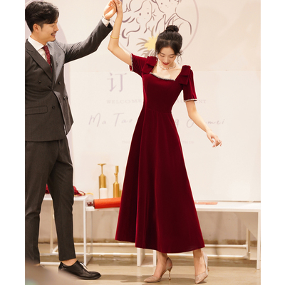 小个子方领敬酒服新娘酒红色丝绒订婚回门礼M服女平时可穿长款结