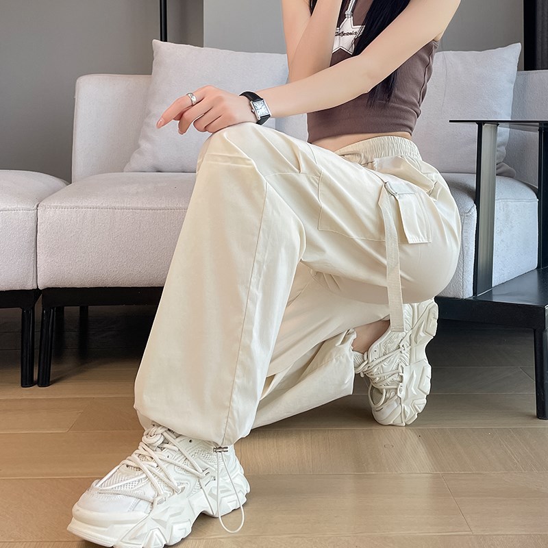 杏白色窄版工装裤女春夏秋2025新D款小个子束脚直筒美式休闲运动