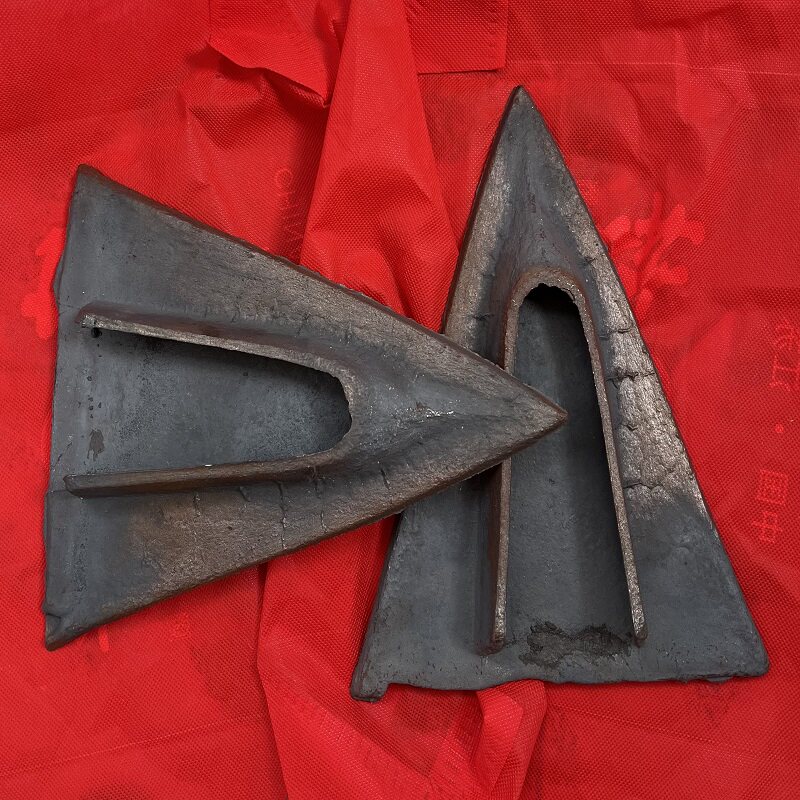 70年代犁头犁尖通用型铸铁生铁民俗品老物件下地基建房老式犁铧