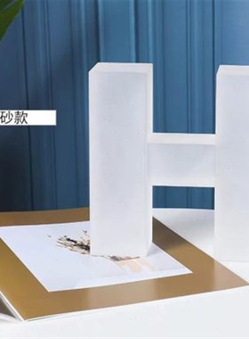 年创意书档现代简约家居摆件样板房摆件攀登书靠