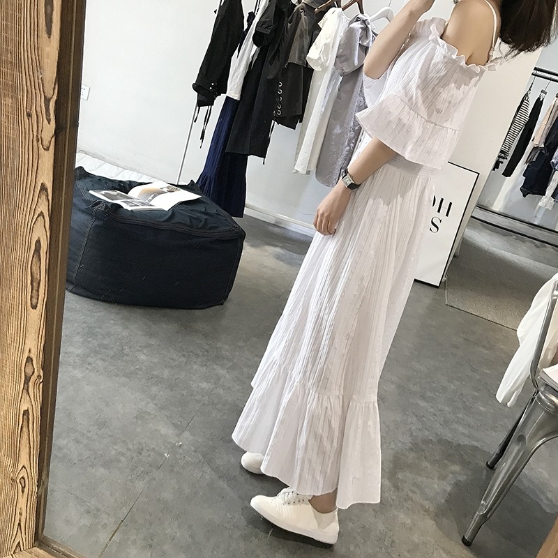 孕妇夏装长款长裙一字领露肩夏季甜美连衣裙半袖哺乳吊带裙子棉