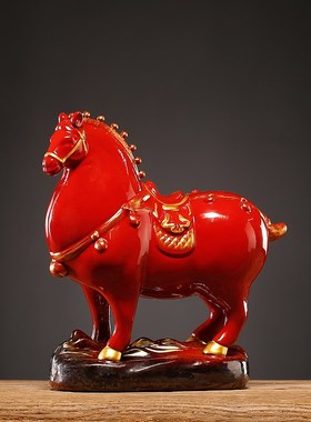 马到成功摆件陶瓷红色招财马工艺品创意中式客厅办公室家居装饰品