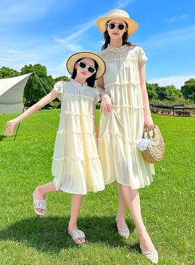 亲子装母女连衣裙夏季雪t纺蛋糕裙洋气夏款网红裙子姐妹装显瘦长
