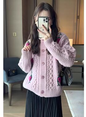 孕妇连衣裙套装秋冬2024新款紫色针织外套打底裙宽松时髦两件套女