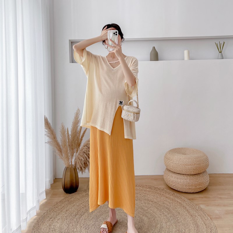 孕妇夏装套装连衣裙可p哺乳网红夏天两件套针织冰丝吊带裙孕妇装图片