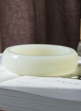 超值精品  f真正的新疆且末料高品质镯子  57.5圈口 羊脂白玉手镯