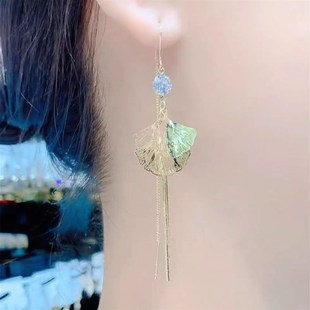 小众设计感扇形杏叶耳线女2023新款爆款气质网红耳坠长款流苏耳饰