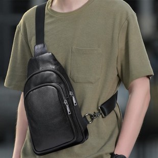 澳懿男士胸包真皮2024新款高档小背包个性运动头层牛皮斜挎包潮牌