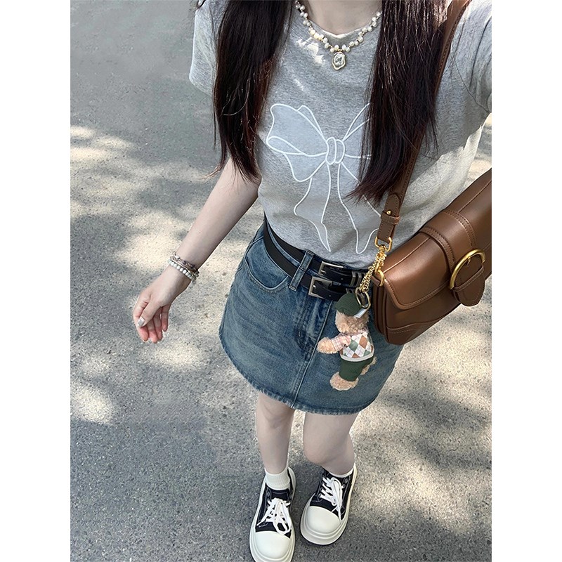 东大门时尚设计感蝴蝶结印花短袖T恤女夏季新款修身显瘦百搭上衣