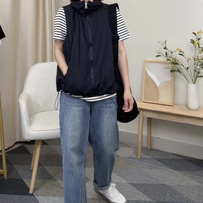 现货女士马甲背心薄款女式马夹2024夏装新款今年T流行外搭高级外