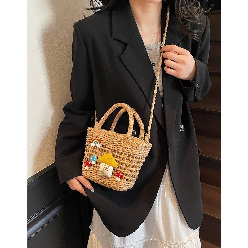 2025爆款超火包包女可爱小众设计感沙滩手提包镂空编织草编斜挎包,箱包皮具/热销女包/男包,小方包,淘宝优惠券,粉丝福利购,淘宝优惠卷