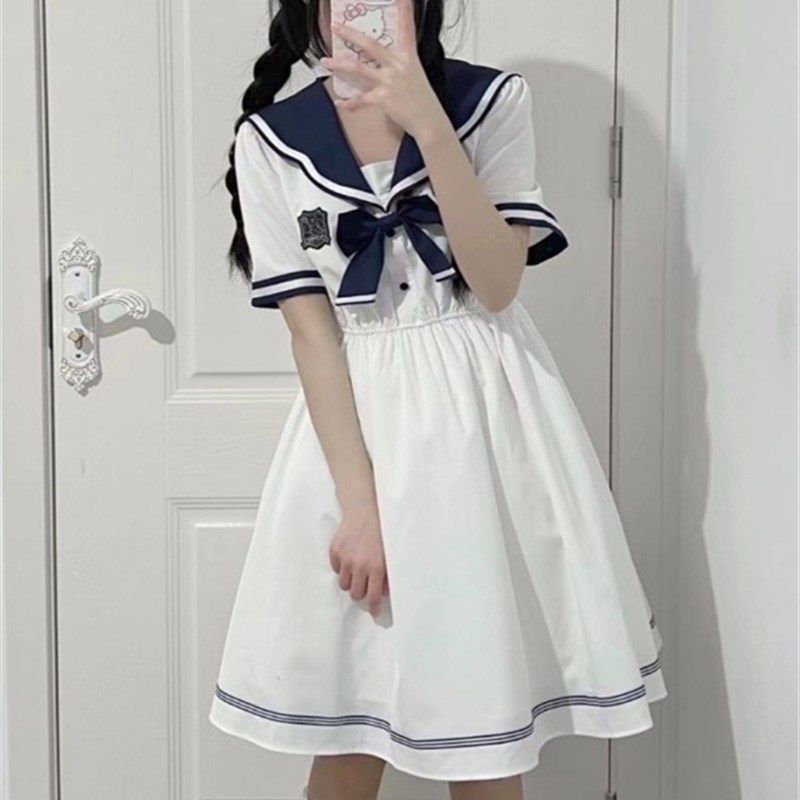热销日系学院风连衣裙女2023年夏显瘦减龄复古学生海军风水手服jk