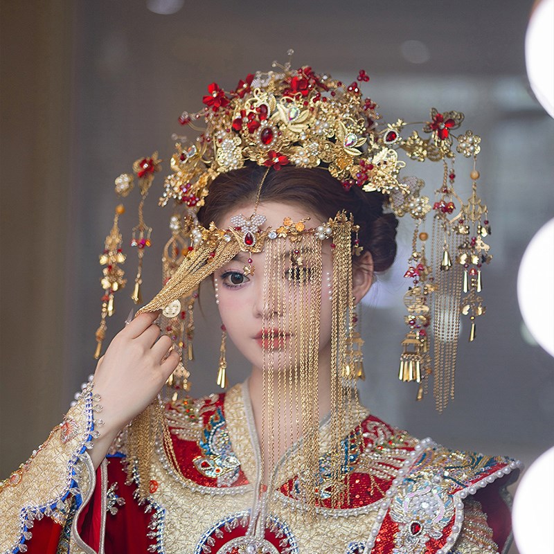 新娘头饰凤冠霞帔红金古装面帘传统龙凤褂汉服结婚中式婚礼发饰