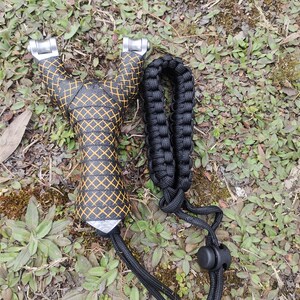 小众高货滑轮改装弹弓射鱼单卡金属皮筋新款精准威力爆发钢珠射鱼
