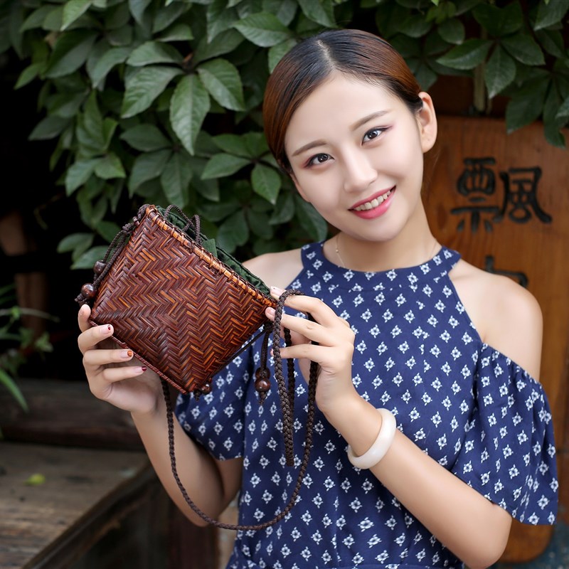 夏季草编包斜挎女竹编包百搭迷你海边度假小包时尚女包复古小方包图片